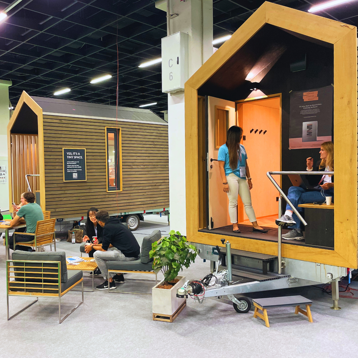 Meeting Lounge Setup